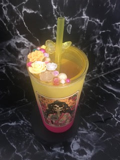 The Mom 21oz Plastic Cup