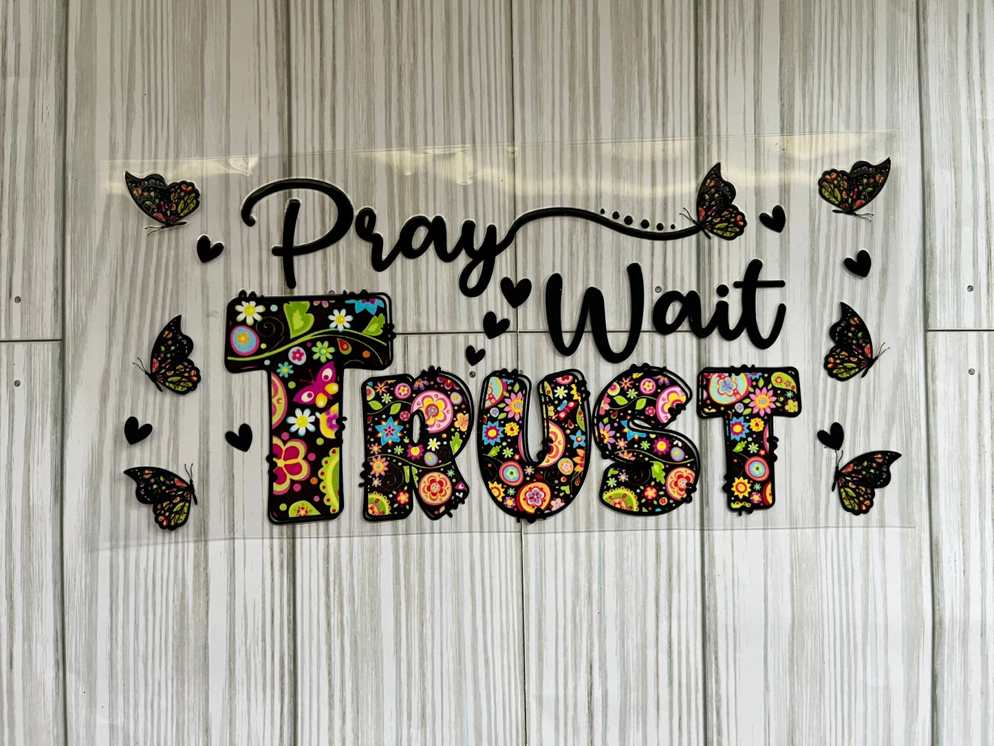 Pray Wait Trust (HP197)