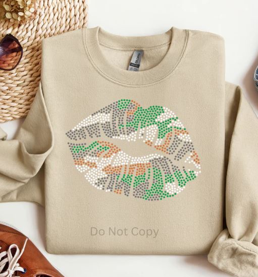 Camo Lip Rhinestone